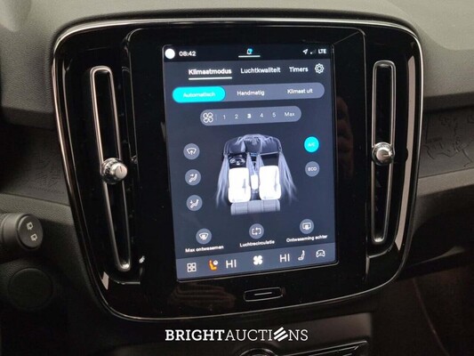 Volvo XC40 Recharge PLUS 70 kWh 231hp 2022 (Original-NL), R-756-TS