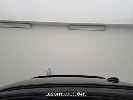 Volvo XC40 Recharge PLUS 70 kWh 231pk 2022 (Origineel-NL), R-756-TS