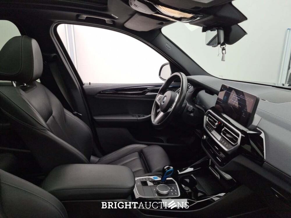 BMW iX3 Executive M Sport 286pk 2023 (Origineel-NL) iX, S-230-GJ