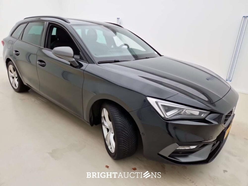 SEAT Leon FR ST Business Intense 1.0 TSI 110pk 2022 (Origineel-NL), R-319-NB