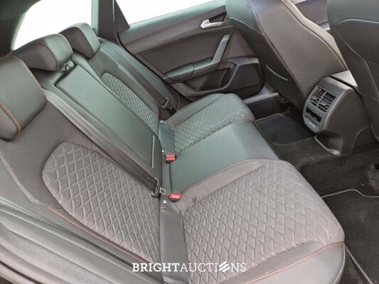 SEAT Leon FR ST Business Intense 1.0 TSI 110pk 2022 (Origineel-NL), R-319-NB