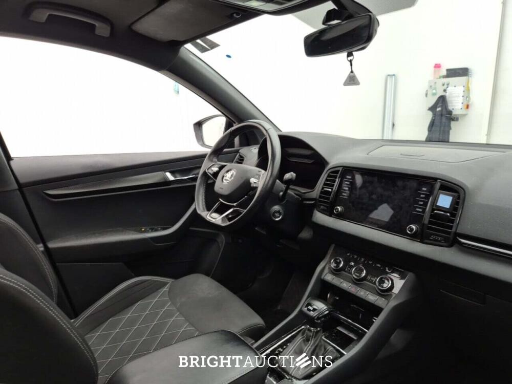 Škoda Karoq Sportline Business 1.5 TSI DSG 150pk 2022, S-582-JL