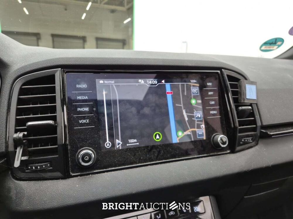 Škoda Karoq Sportline Business 1.5 TSI DSG 150pk 2022, S-582-JL