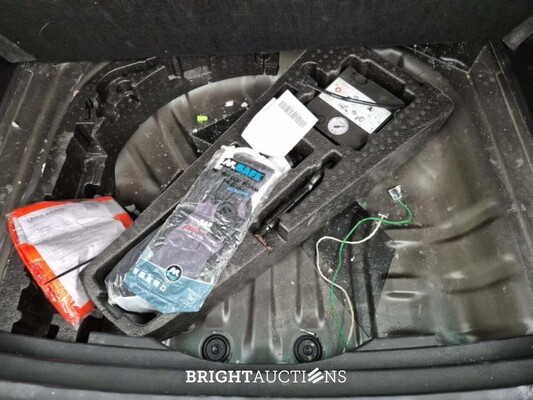 Škoda Karoq Sportline Business 1.5 TSI DSG 150pk 2022, S-582-JL