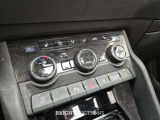 Škoda Karoq Sportline Business 1.5 TSI DSG 150pk 2022, S-582-JL