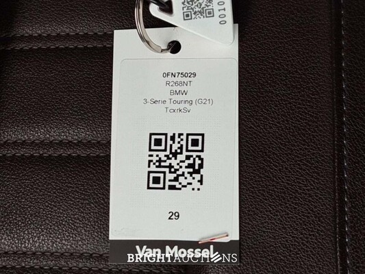 BMW 320e Touring M Sport 272pk 2022 (Origineel-NL) 3-Serie, R-268-NT