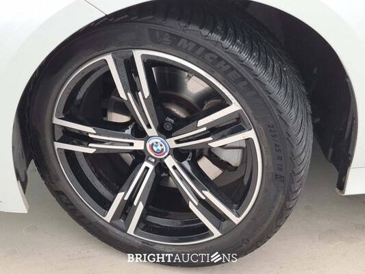 BMW 320e Touring M Sport 272pk 2022 (Origineel-NL) 3-Serie, R-268-NT