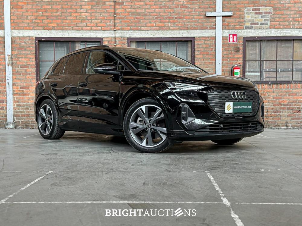 Audi Q4 e-tron 50 quattro Launch edition S Competition 77 kWh 299pk 2022 (Origineel-NL+1e eigenaar), P-122-GB 