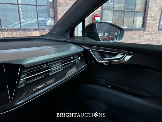 Audi Q4 e-tron 50 quattro Launch edition S Competition 77 kWh 299pk 2022 (Origineel-NL+1e eigenaar), P-122-GB 
