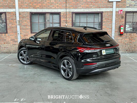 Audi Q4 e-tron 50 quattro Launch edition S Competition 77 kWh 299pk 2022 (Origineel-NL+1e eigenaar), P-122-GB 