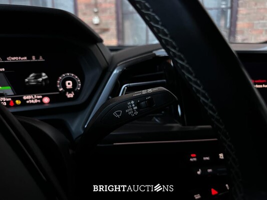 Audi Q4 e-tron 50 quattro Launch edition S Competition 77 kWh 299pk 2022 (Origineel-NL+1e eigenaar), P-122-GB 