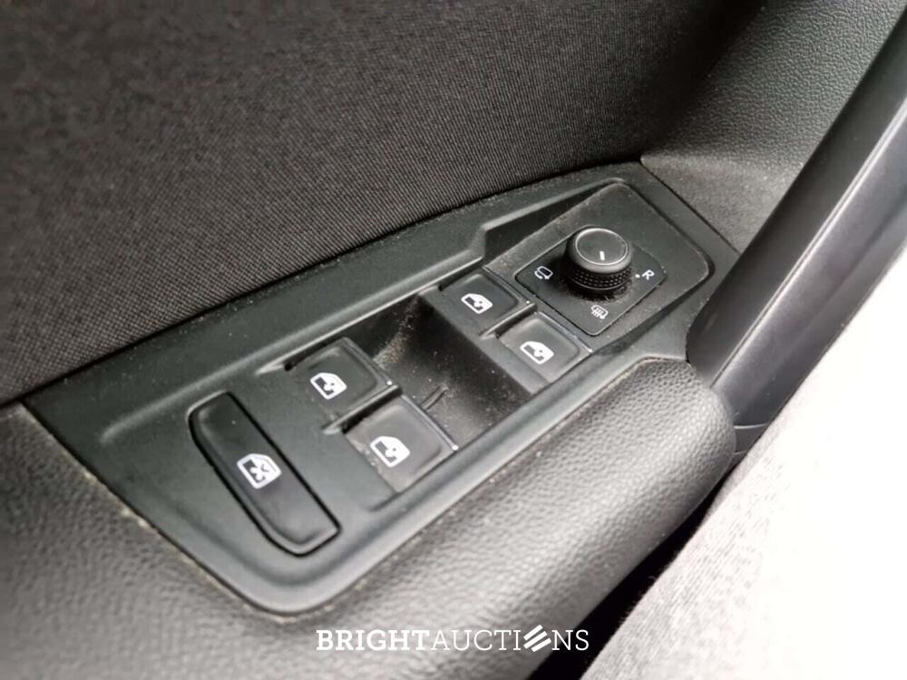 Volkswagen Tiguan Highl. Bus R 1.5 TSI 150pk 2020 (Origineel-NL), J-885-HF