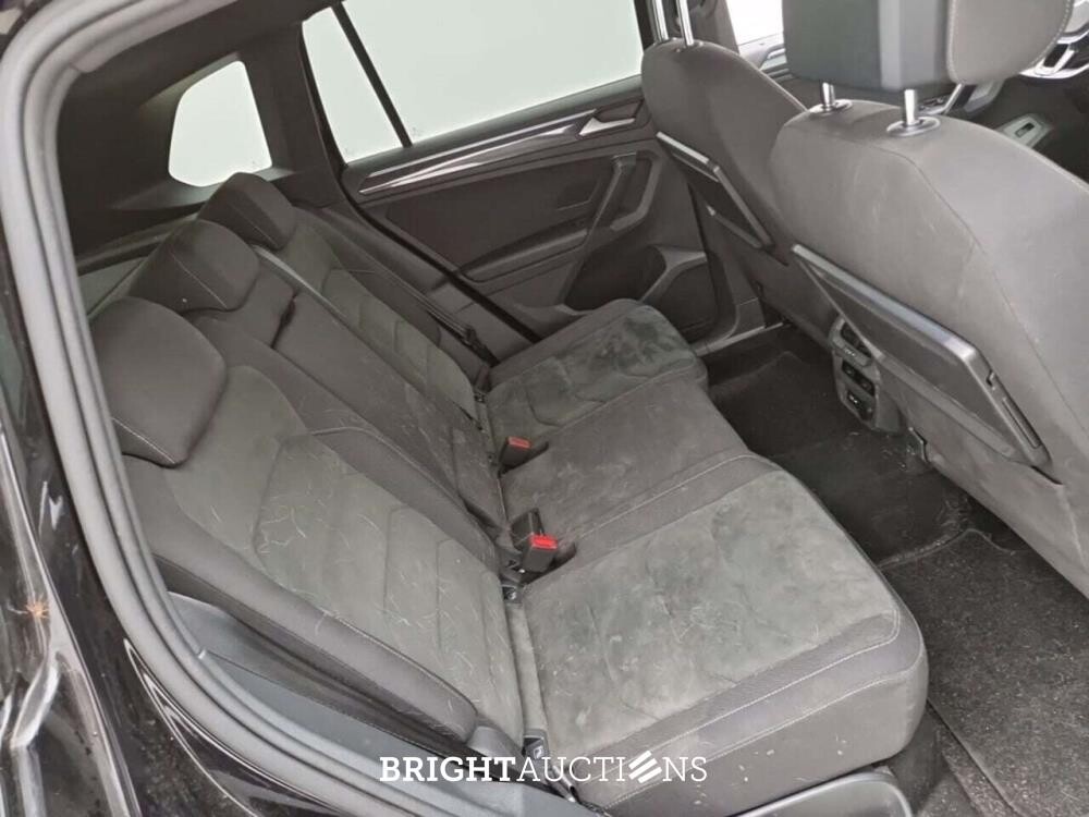 Volkswagen Tiguan Highl. Bus R 1.5 TSI 150pk 2020 (Origineel-NL), J-885-HF