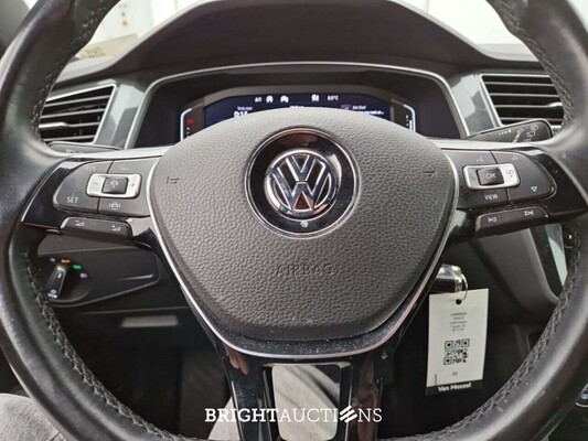 Volkswagen Tiguan Highl. Bus R 1.5 TSI 150pk 2020 (Origineel-NL), J-885-HF
