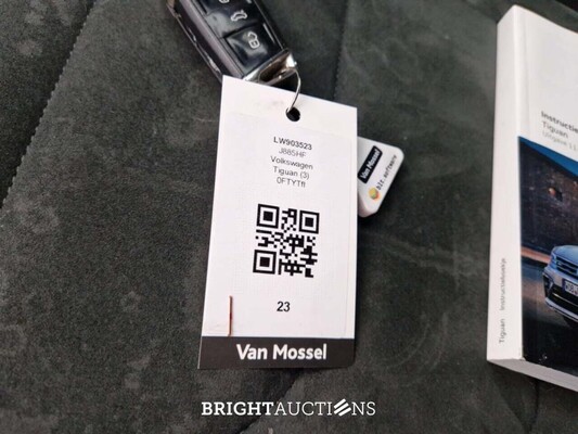 Volkswagen Tiguan Highl. Bus R 1.5 TSI 150hp 2020 (Original-NL), J-885-HF