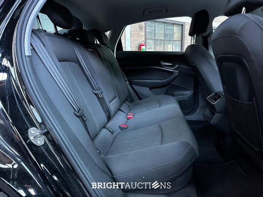 Audi e-tron Sportback 55 quattro edition 95 kWh 408pk 2020 (Origineel-NL+1e eigenaar), K-470-GB