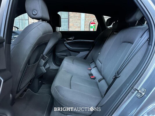 Audi e-tron 55 quattro Advanced edition 95 kWh 408pk 2021 (Origineel-NL+1e eigenaar), N-206-TT