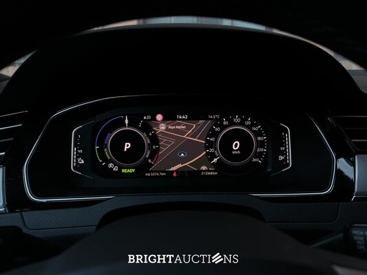 Volkswagen Passat Variant 1.4 TSI PHEV GTE Business 156pk 2021 (Origineel-NL+1e eigenaar), K-814-XG