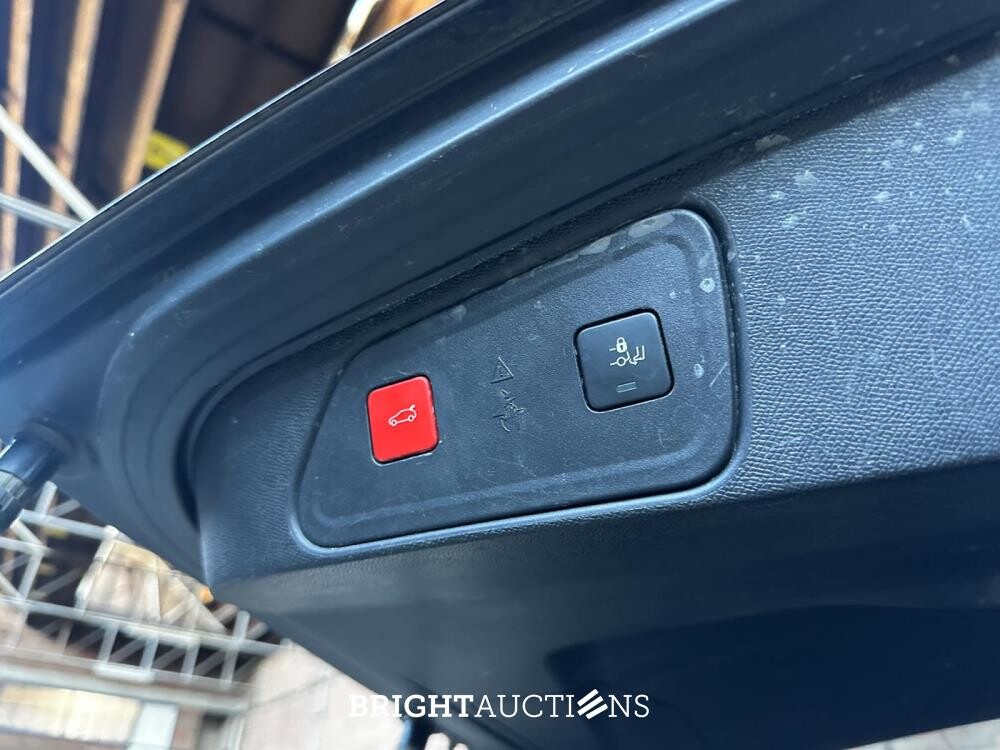 Peugeot 3008 1.2 PureTech Blue Lease Allure 131pk 2021 (Origineel-NL) K-020-RG