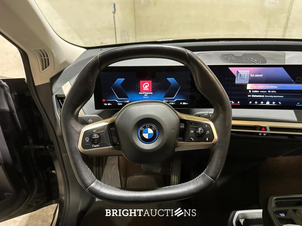 BMW iX xDrive40 Executive 77 kWh 326pk 2023 (Origineel-NL), T-756-HD