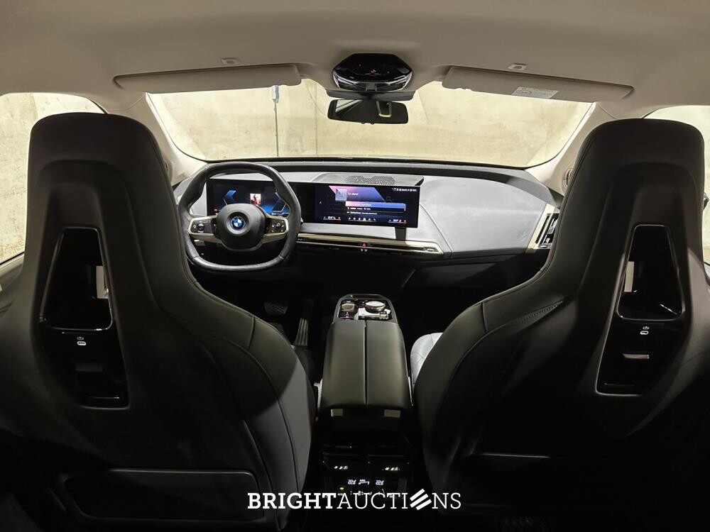 BMW iX xDrive40 Executive 77 kWh 326pk 2023 (Origineel-NL), T-756-HD