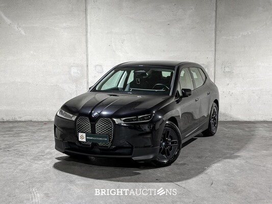 BMW iX xDrive40 Executive 77 kWh 326pk 2023 (Origineel-NL), T-756-HD