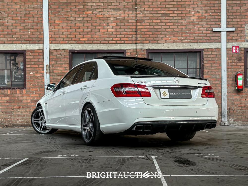 Mercedes-Benz E63 AMG 6.2 V8 -CARBON- 525pk 2010 (Origineel-NL) E-Klasse, 47-LKB-6
