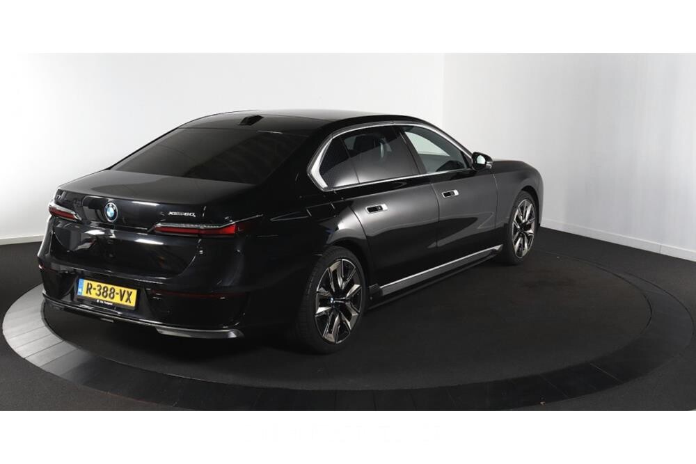 BMW i7 60 xDrive 106 kWh 544hp 2022 (Original-NL), R-388-VX