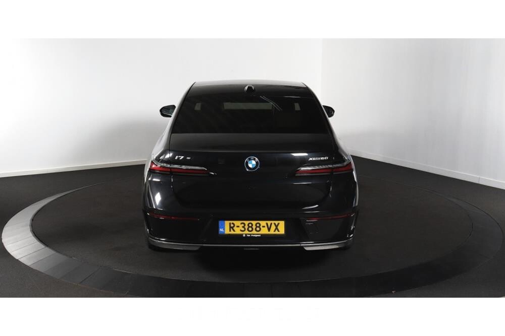 BMW i7 60 xDrive 106 kWh 544hp 2022 (Original-NL), R-388-VX