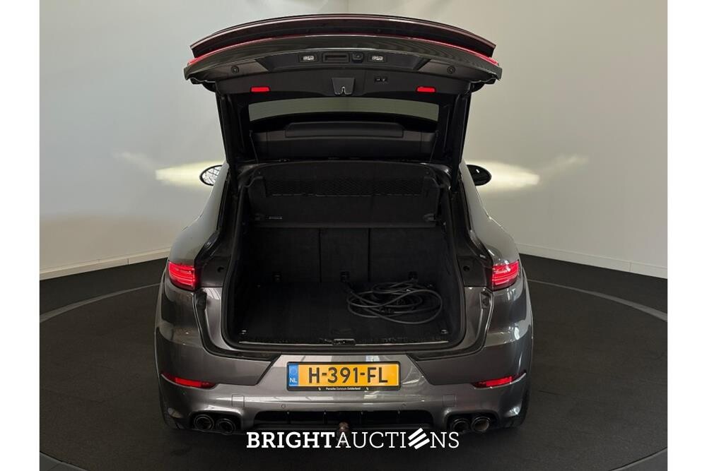 Porsche Cayenne E-Hybrid 3.0 476pk 2020 (Origineel-NL), H-391-FL