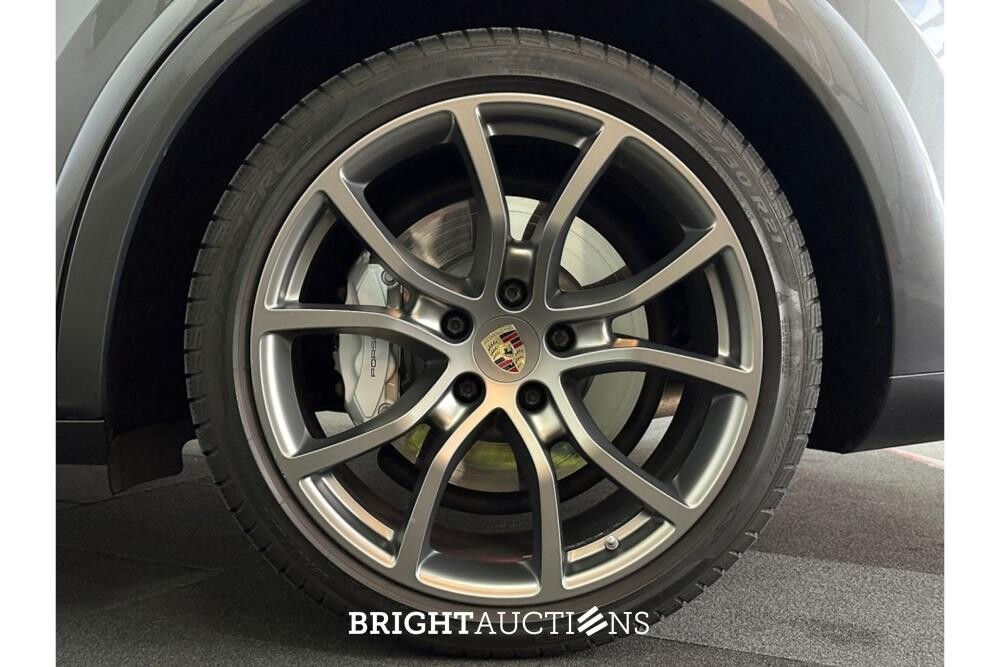 Porsche Cayenne E-Hybrid 3.0 476pk 2020 (Origineel-NL), H-391-FL