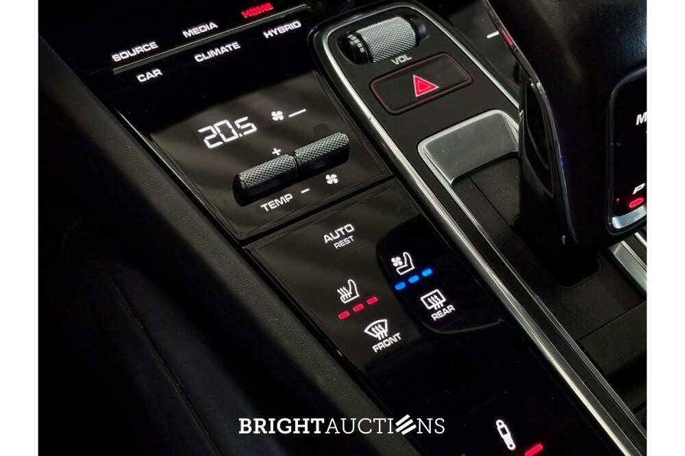 Porsche Cayenne E-Hybrid 3.0 476pk 2020 (Origineel-NL), H-391-FL