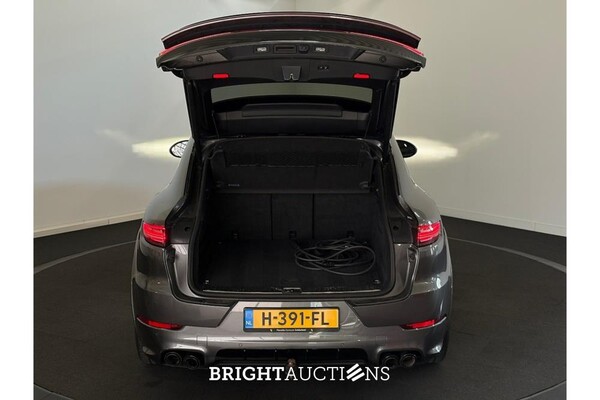 Porsche Cayenne E-Hybrid 3.0 476pk 2020 (Origineel-NL), H-391-FL