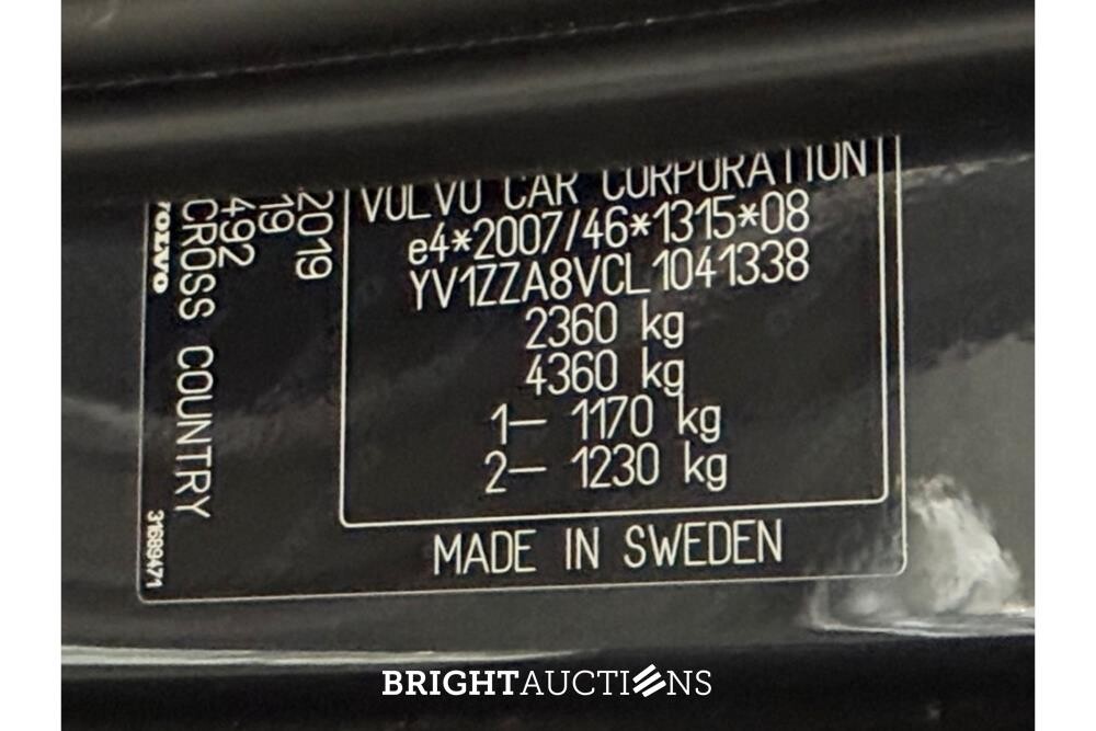 Volvo V60 Cross Country Pro 2.0 AWD 190pk 2020 (Origineel-NL), G-715-ZL