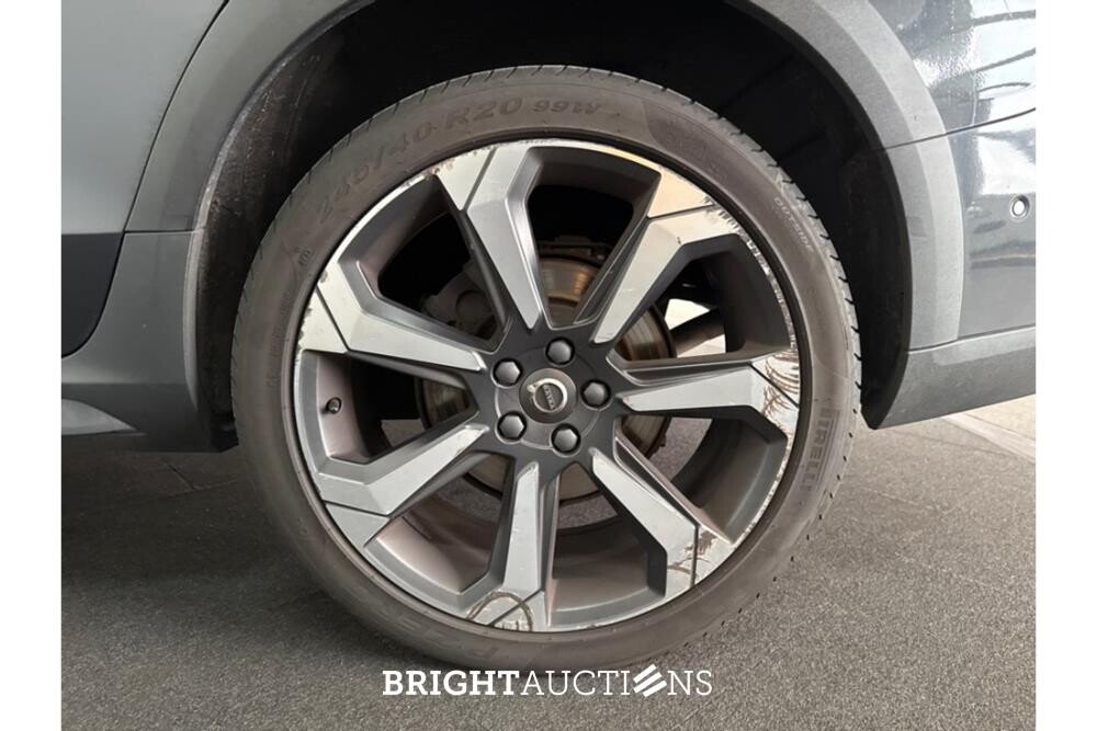 Volvo V60 Cross Country Pro 2.0 AWD 190pk 2020 (Origineel-NL), G-715-ZL