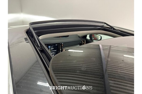 Volvo V60 Cross Country Pro 2.0 AWD 190pk 2020 (Origineel-NL), G-715-ZL