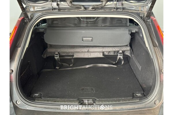 Volvo V60 Cross Country Pro 2.0 AWD 190pk 2020 (Origineel-NL), G-715-ZL