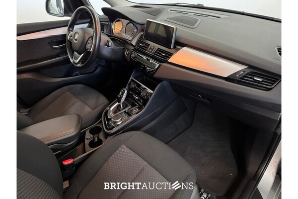 2019 BMW 2er 218 i Executive Edition 140hp (Original-NL), XV-140-J