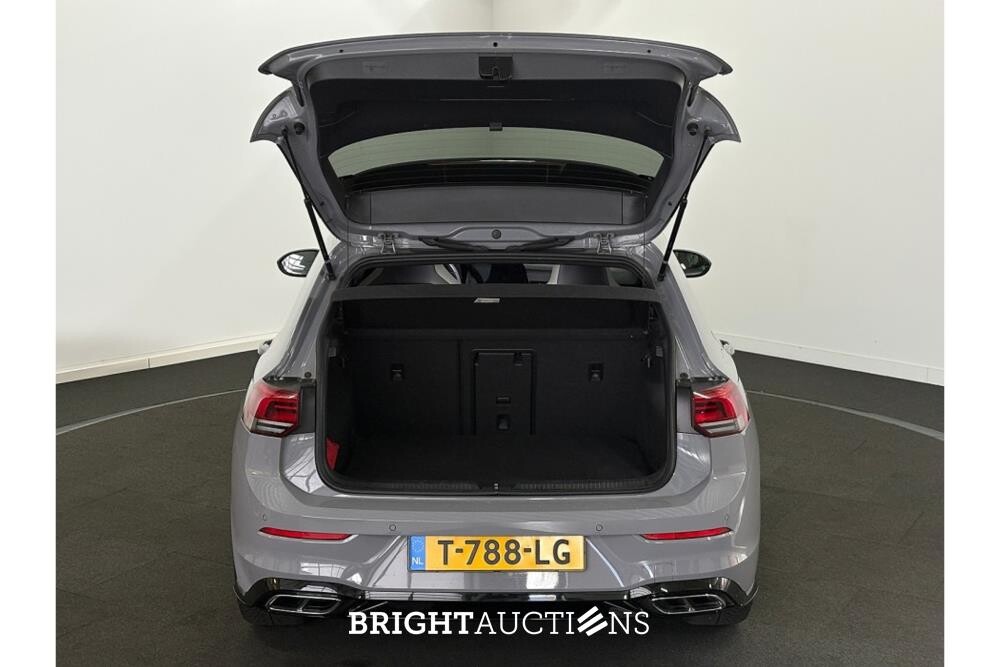 Volkswagen Golf eTSI R-Line Business 1.5 130pk 2023, T-788-LG