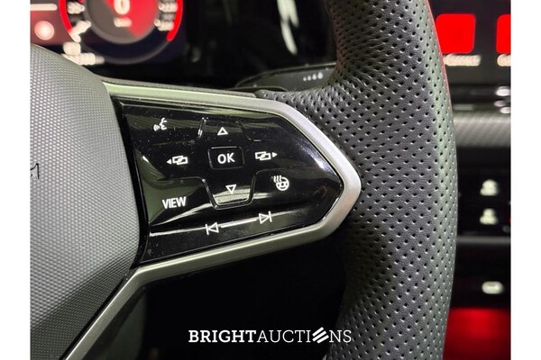 Volkswagen Golf eTSI R-Line Business 1.5 130pk 2023, T-788-LG