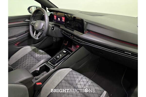 Volkswagen Golf eTSI R-Line Business 1.5 130pk 2023, T-788-LG
