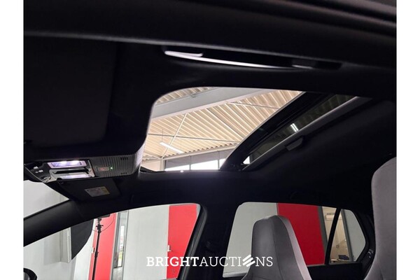 Volkswagen Golf eTSI R-Line Business 1.5 130pk 2023, T-788-LG