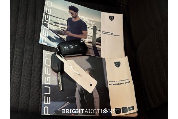Peugeot 2008 Active 1.2 PureTech 100pk 2022 (Origineel-NL), R-566-RD