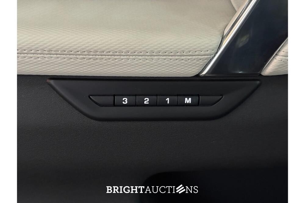 Land Rover Discovery Sport P300e R-Dynamic HSE 1.5 309pk 2023 (Origineel-NL), T-032-SX