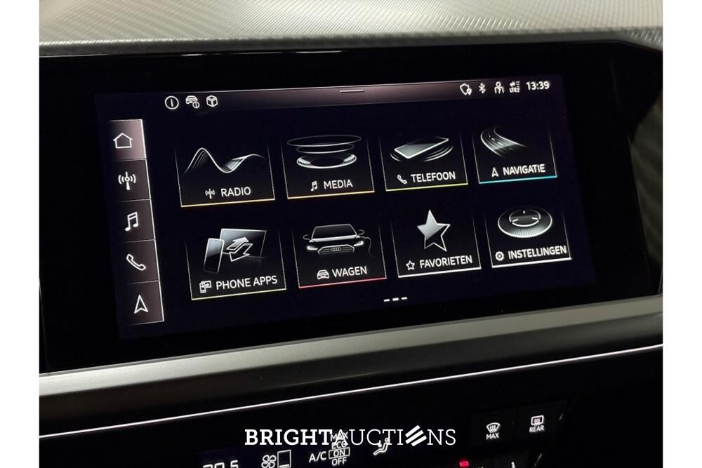 Audi Q4 40 Advanced edition 77 kWh 204pk 2022 (Origineel-NL), P-242-HB