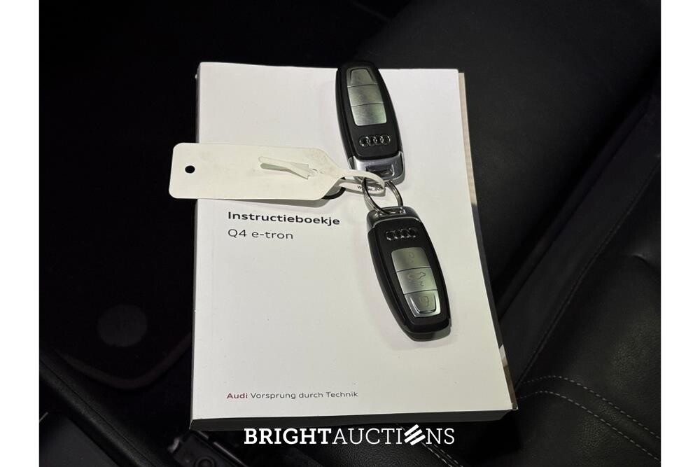 Audi Q4 40 Advanced edition 77 kWh 204pk 2022 (Origineel-NL), P-242-HB