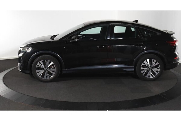 Audi Q4 40 Advanced edition 77 kWh 204pk 2022 (Origineel-NL), P-242-HB