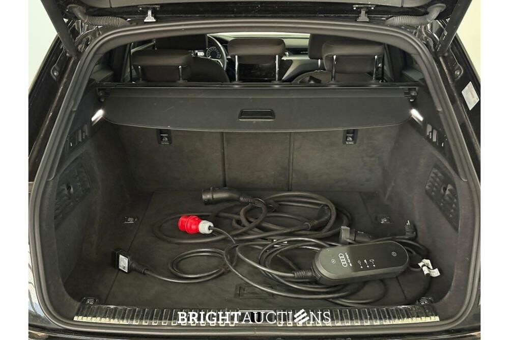 Audi e-tron 55 Advanced edition Quattro 95 kWh 408pk 2021 (Origineel-NL), N-537-VD