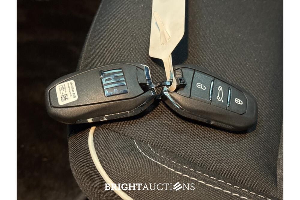 Fiat 600 Hybrid Urban 1.2 100pk 2025 (Origineel-NL), HGK-75-H