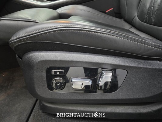 BMW X5 High Executive xDrive 398pk 2022 (Origineel-NL), R-138-HD